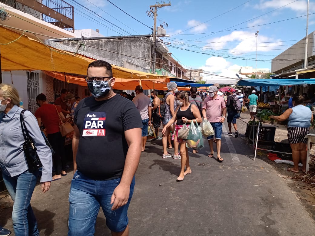 Feira livre do sábado está mantida em Patos. Procurador do município diz que prefeito assinará novo decreto definindo o funcionamento dos serviços municipais. Ouça;