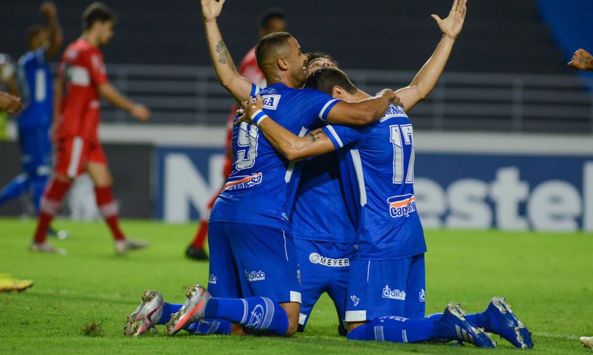 Copa do Nordeste: no clássico alagoano, CSA e CRB ficam no empate