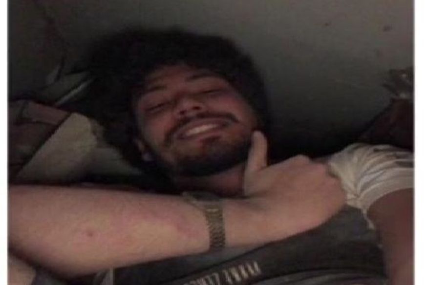 Jovem tira selfie e envia para a família após ficar soterrado em escombros de prédio que desabou em Fortaleza