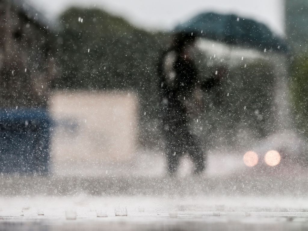 Chuvas com raios e ventos fortes devem atingir Zona da Mata e Sertão; veja cidades sob alerta