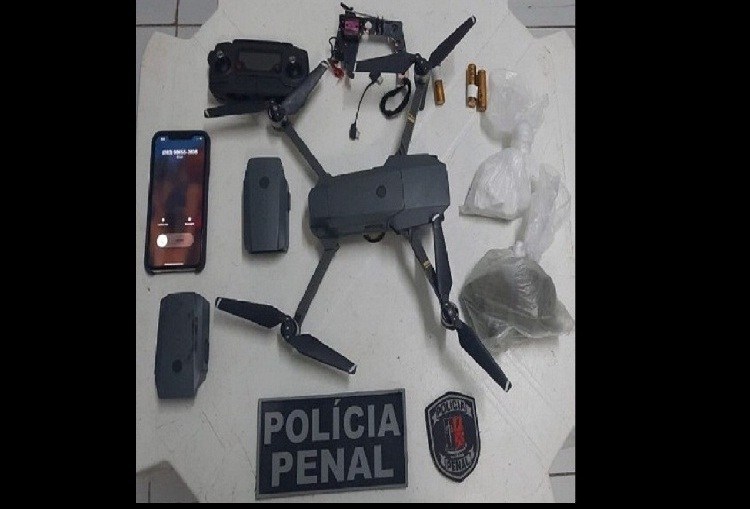 Mais uma vez: Polícia intercepta drogas no presídio do Sertão e prende dois homens com drone e celular