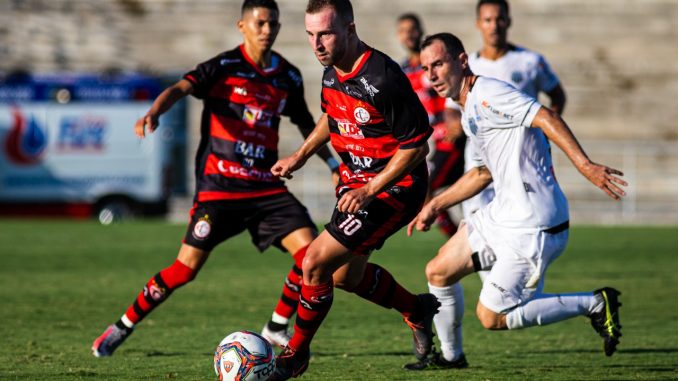 Campinense bate Central-PE por 1 a 0 em amistoso, em Campina Grande