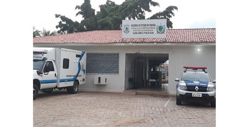Policiais penais apreendem material ilícito lançado para dentro da Colônia Agrícola Penal de Sousa-PB