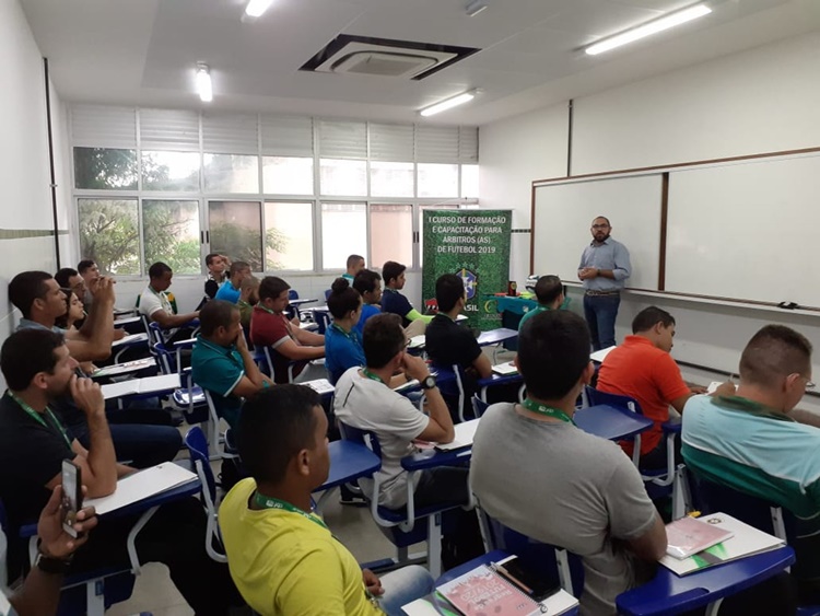 FPF lança edital com 50 vagas para 2ª turma da Escola PB de Arbitragem