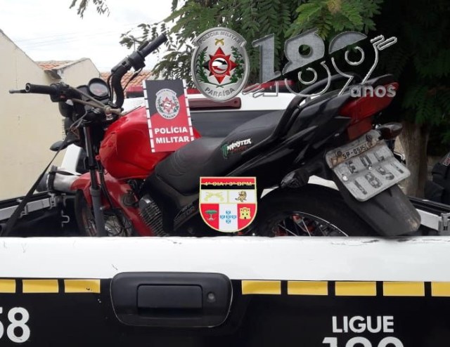 Moto roubada em Patos é recuperada pela Polícia Militar em Desterro