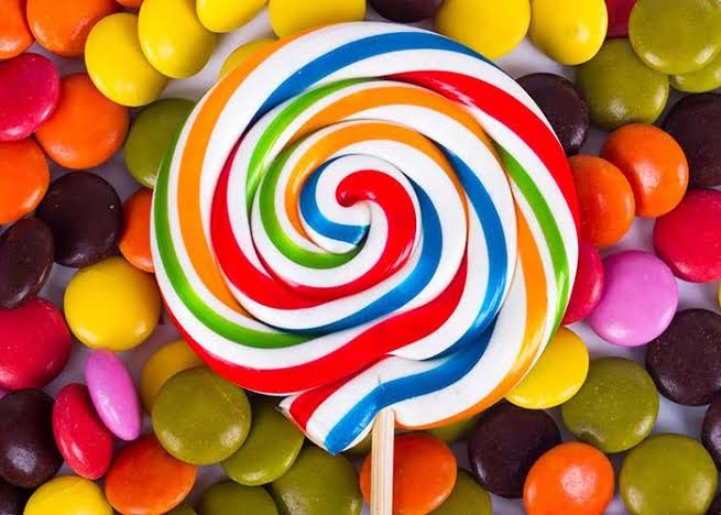 Vereador Jamerson Ferreira questiona licitação para compra de bombons e pipocas em Patos em plena pandemia