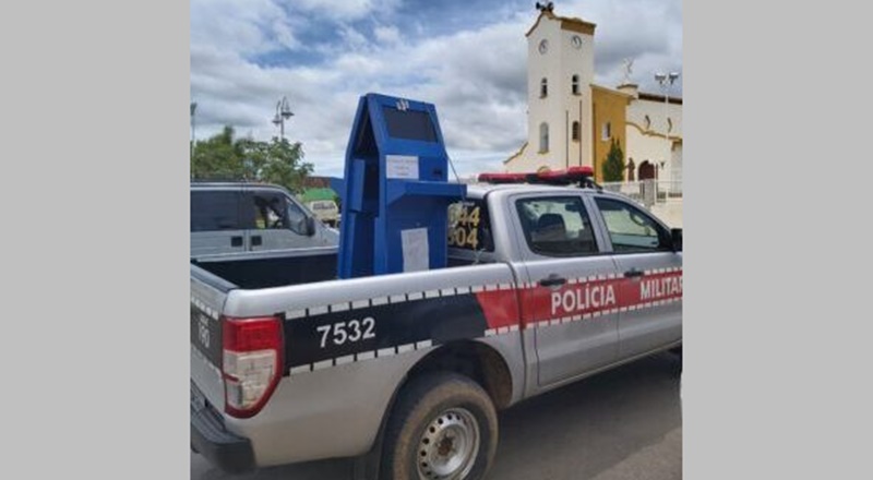 Em Coremas, PM apreende caça-níquel e fecha comércio ilegal de jogatina