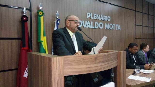 Vereador Cambirota homenageia empresários do setor calçadista. Ouça: