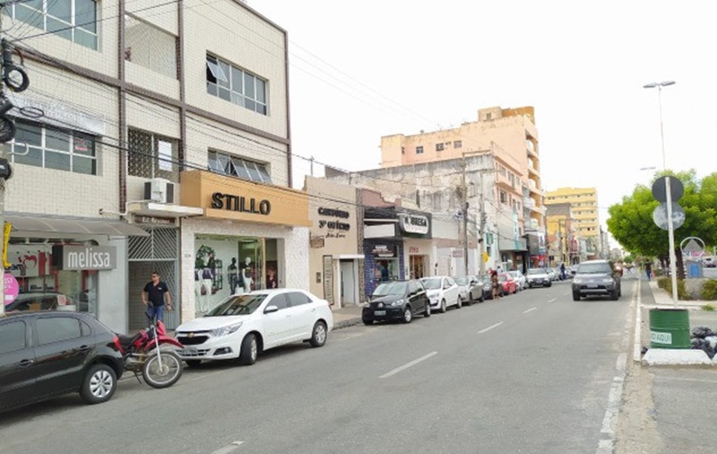 Vereador Josmá Oliveira acusa fiscais do município de Patos e a polícia de agirem com violência contra comerciantes