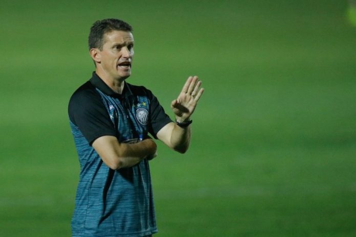 Botafogo-PB age rápido e acerta com técnico Gerson Gusmão