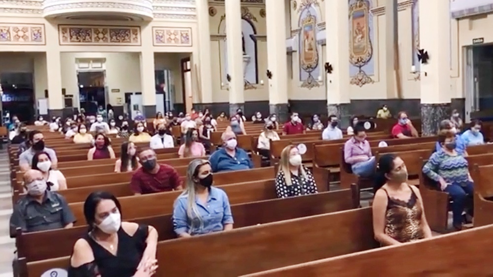 Arquidiocese mantém suspensa a presença de fiéis em celebrações na Paraíba