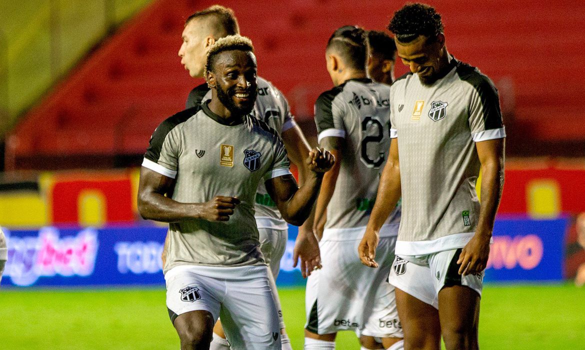 Ceará e Fortaleza vencem pela Copa do Nordeste