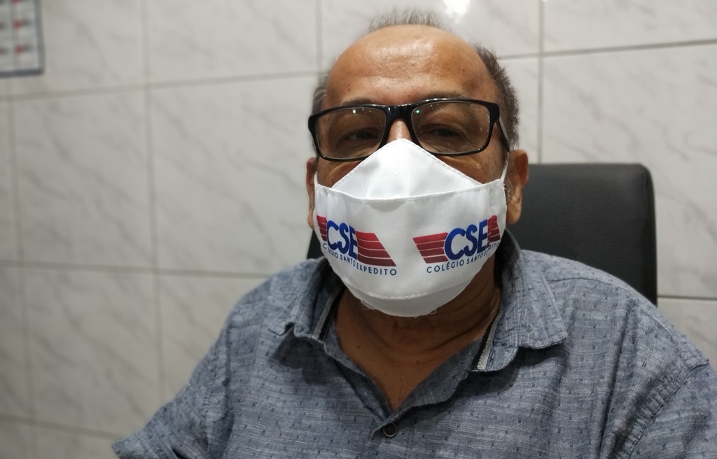 Ainda abalado, professor Martinho Daniel fala sobre as agressões que sofreu com sua família durante assalto na cidade de Patos