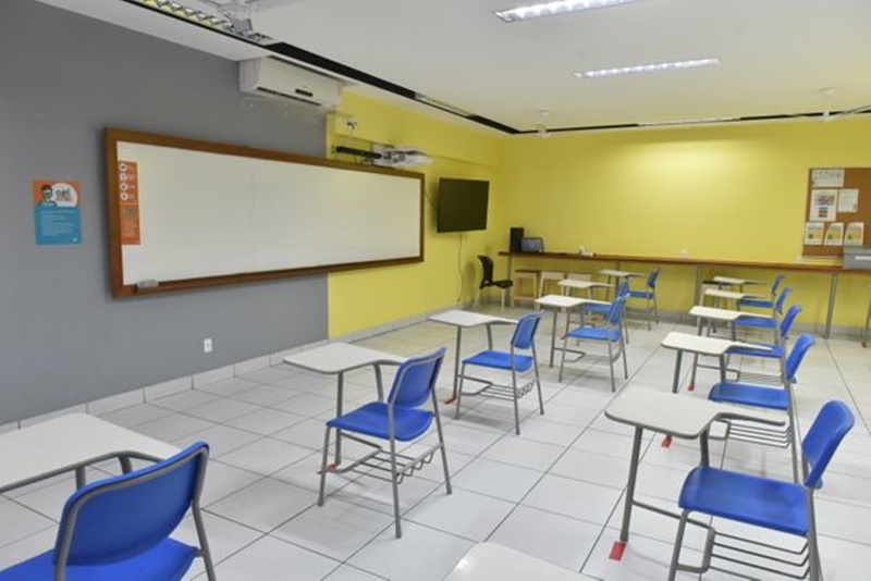 Retorno das aulas na rede privada em modelo híbrido para ensino infantil e fundamental I é liberado em Patos