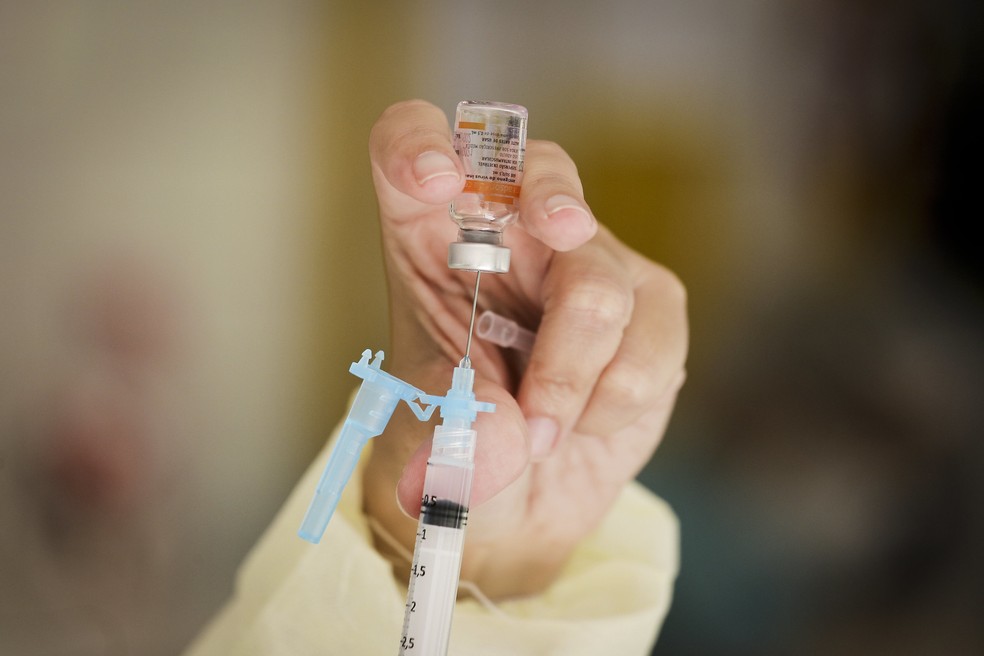 Paraíba começa a vacinar profissionais das forças de segurança contra covid-19 a partir de amanhã