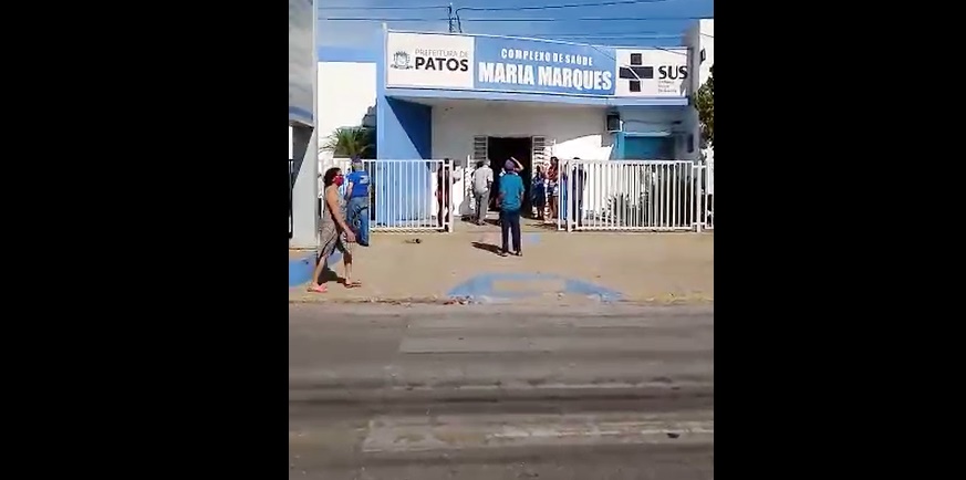 Vereador Josmá Oliveira denuncia que no Maria Marques, Idosos tomam vacina sob sol causticante