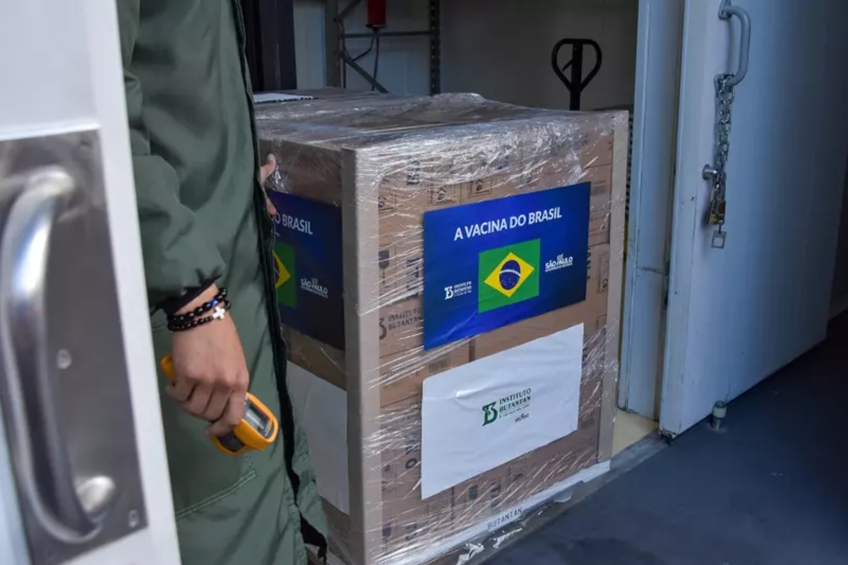 Butantan entrega mais 1 milhão de doses da Coronavac para o Ministério da Saúde