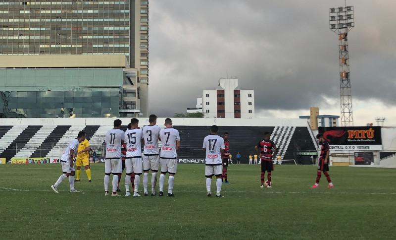 Campinense empata com Central no seu último teste para estreia no Paraibano