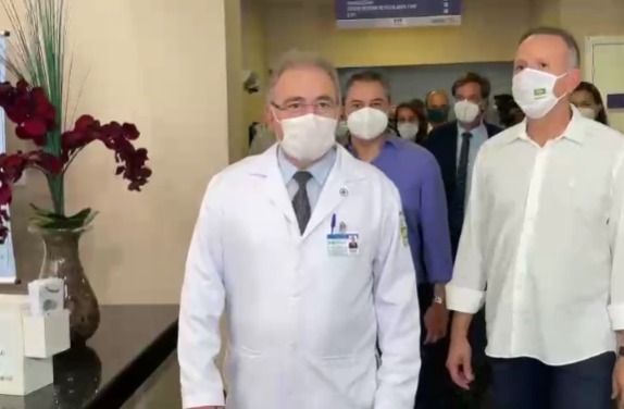 Ministro diz estar conversando com gestores da Paraíba para acelerar vacinação