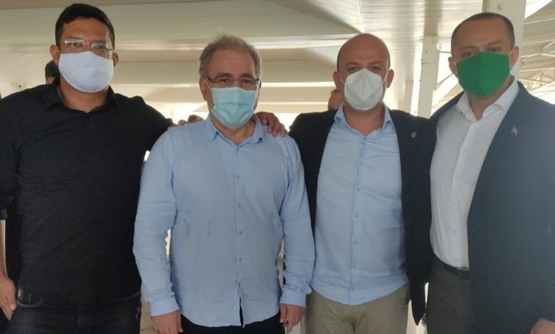 Vereador Josmá Oliveira comparece a recepção do Ministro da Saúde Marcelo Queiroga em Patos