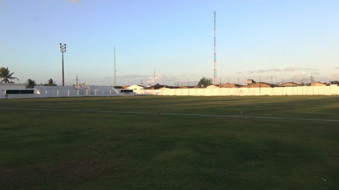 São Paulo Crystal e Campinense se enfrentam no Carneirão