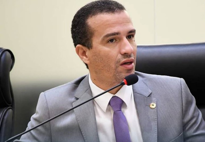 Deputado Érico Djan confirma que continua na base política do governador João Azevêdo. Ouça;