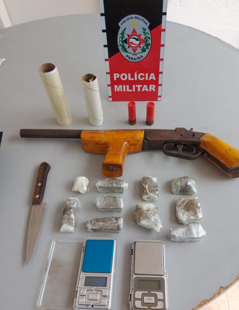 Polícia Militar recupera moto roubada, conduz acusados e apreende arma de fogo, em Patos nesta quarta-feira (21)