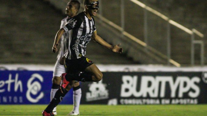 Sem sofrer, Botafogo-PB quebra tabu de quatro jogos e vence o Treze, no Almeidão