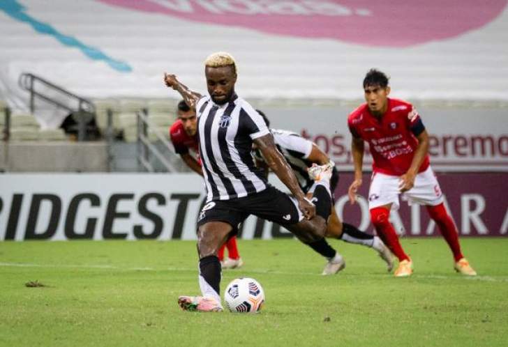 SUL-AMERICANA: Ceará vence fácil e Bahia só empata no Uruguai