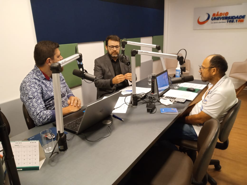 Juiz Ramonilson critica falta de transparência da Prefeitura de Patos e cobra esclarecimentos dos recursos gastos pela atual gestão. Ouça;