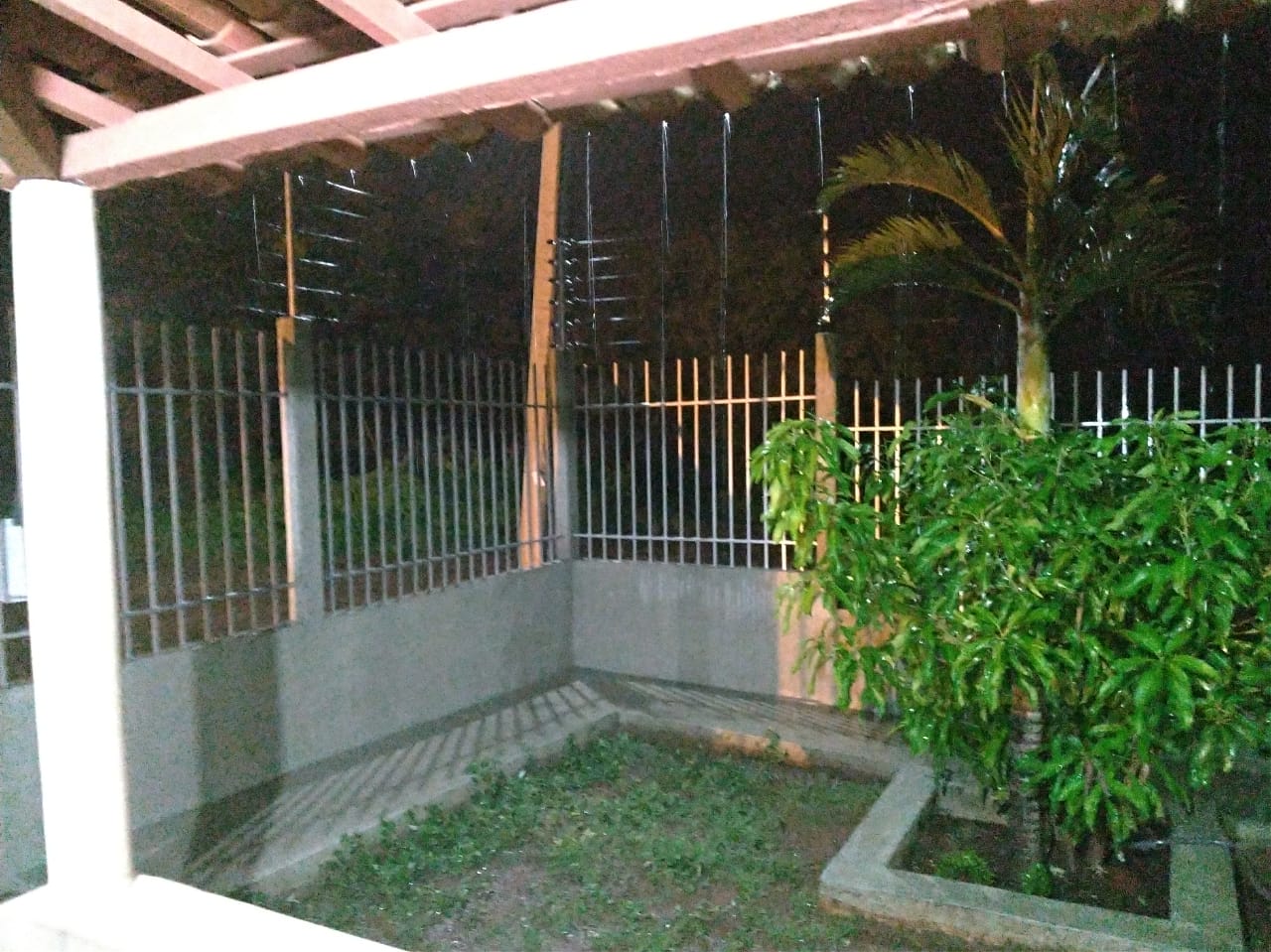 Voltou a chover em Patos e região na noite desta quarta-feira (28)