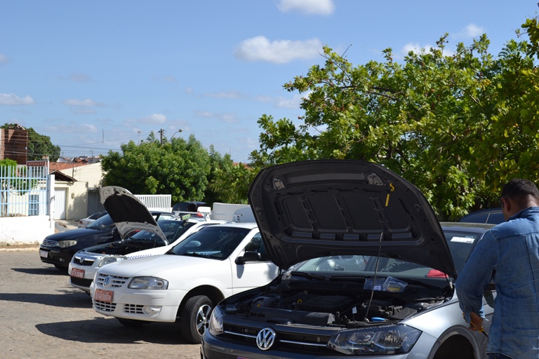 Prefeitura de Patos convoca taxistas para aferição dos taxímetros dos lotes 7º ao 14º