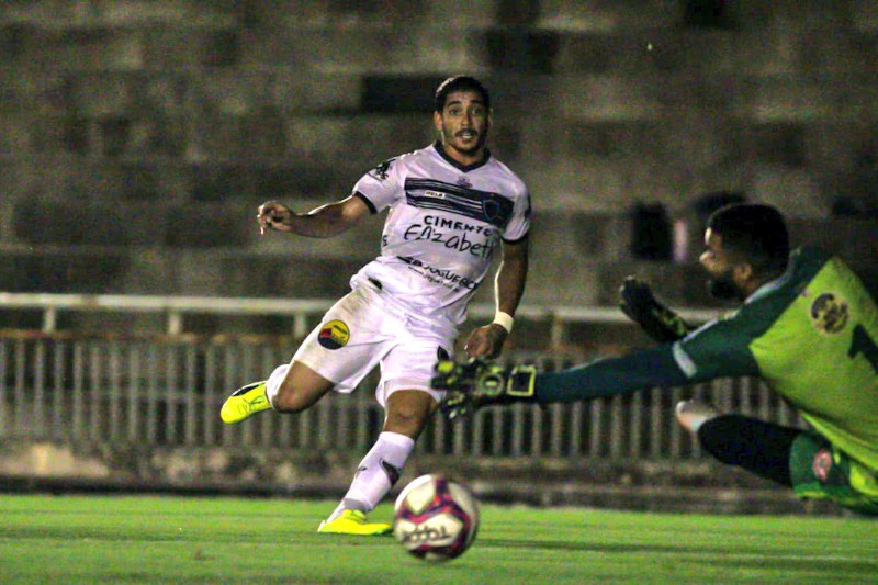 Botafogo-PB tira invencibilidade do São Paulo Crystal e segue líder