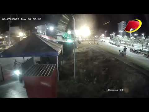 Entregador de delivery tem moto roubada em assalto à mão armada na noite deste domingo, em Patos