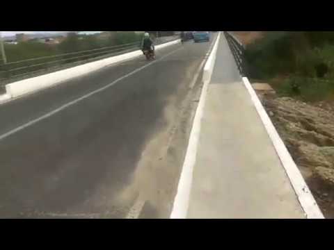 Chuva provoca estrago em ponte recém-entregue pelo governo do estado em Patos