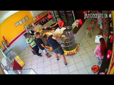 Mulher que havia acabado de comprar celular em loja de Patos esquece aparelho em lanchonete