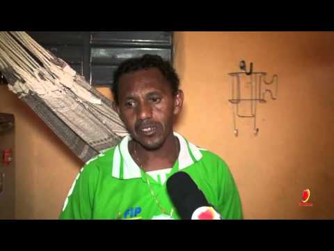 Doente e desempregado. Patosonline.com