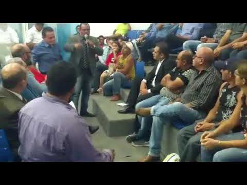 PREFEITO DE PATOS SOFRE ATAQUE VERBAL E SE RETIRA