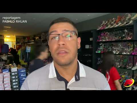 Oscilação e falta de energia elétrica prejudica comerciantes no Centro de Patos