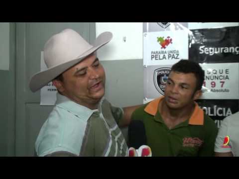 A Metralhadora da Notícia entrevista acusado de matar rapaz a pedrada para roubar corrente