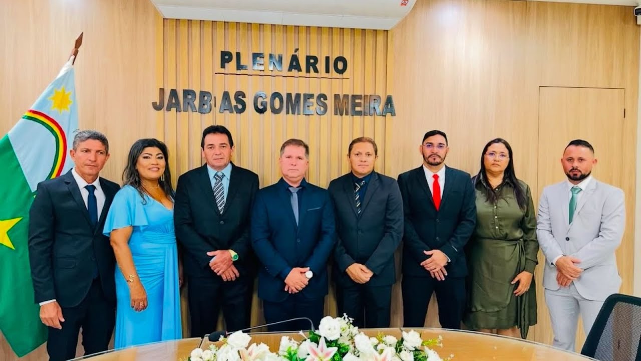 Câmara de Salgadinho empossa vereadores e elege novo presidente