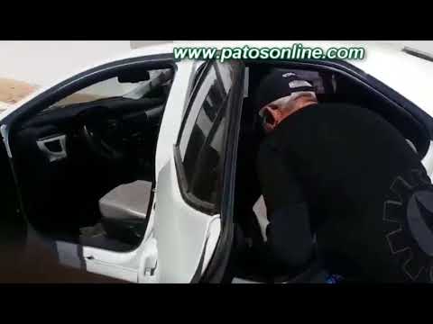 Carro de Patoenses alvejados a tiros pela Polícia do Ceará passa por perícia