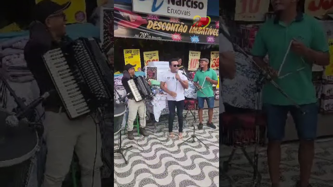 Zé Cantor dá palinha com trio de forró pé de serra no Centro de Patos nesta manhã de segunda (17)