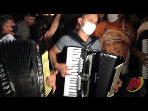 Fãs se despedem do cantor Pinto do Acordeon em Patos PB